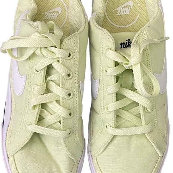 Nike Court Legacy Mule Women’s Size 7.5 Green Canvas Slip On DB3970-301 Sneaker - Picture 2 of 10